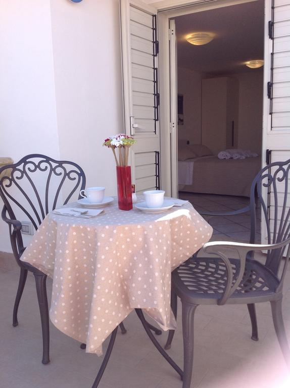 جيارديني ناكسوس B&B A Casa Di Amici المظهر الخارجي الصورة