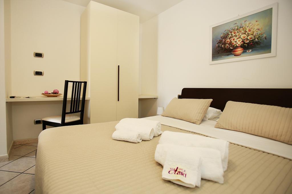 جيارديني ناكسوس B&B A Casa Di Amici المظهر الخارجي الصورة