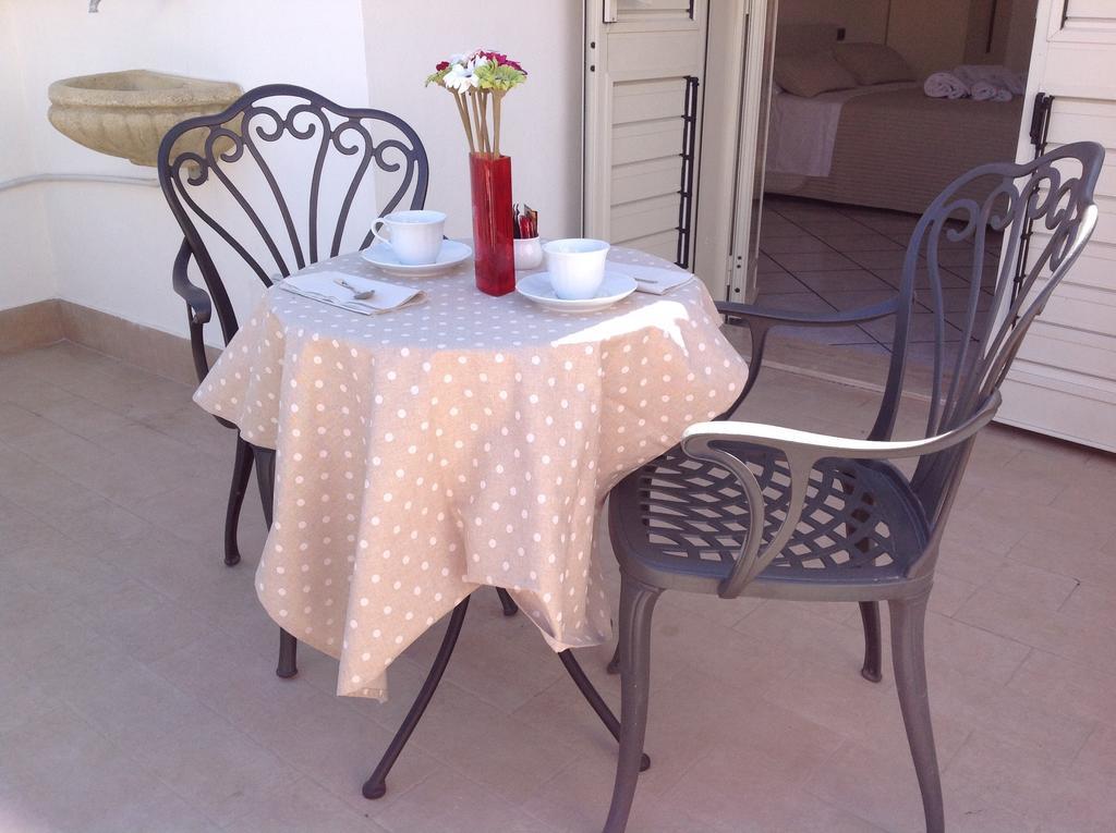 جيارديني ناكسوس B&B A Casa Di Amici المظهر الخارجي الصورة